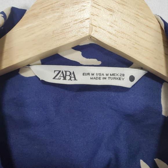 Zara Blue & Ivory Printed Cropped V Neck Button Down Knot Shortsleeve Top Size M - Picture 5 of 12